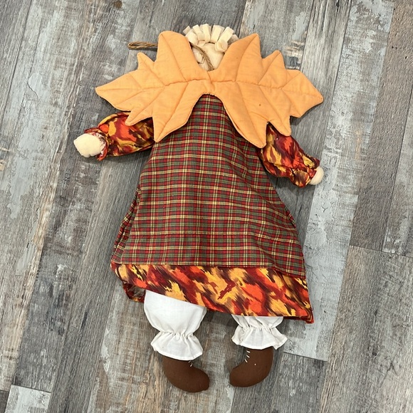 Two Primitive Fall Angels - Picture 7 of 8